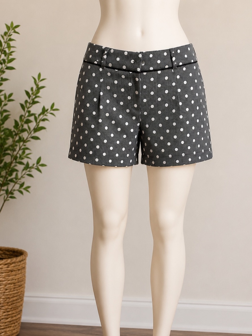 New York & Company Gray Polka Dot Women's Jean Shorts